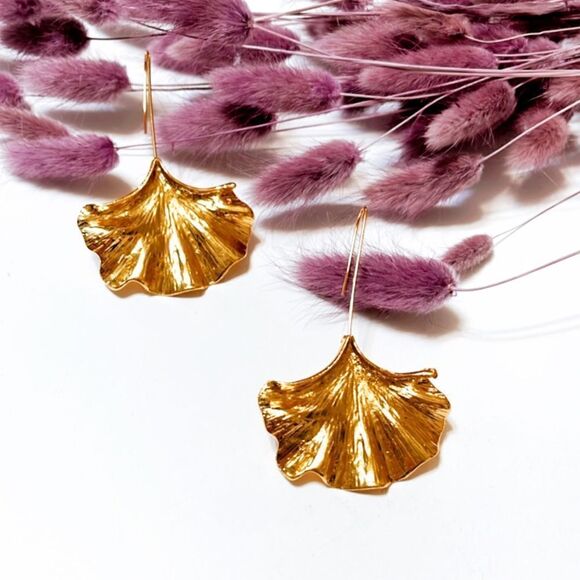 Ginkgo dangle earrings in gold #201 - Picture 1 of 5
